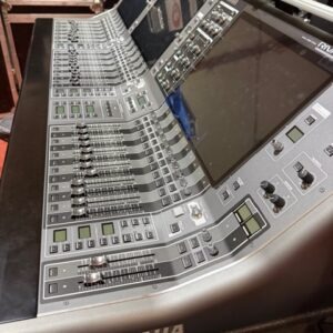 Yamaha rivage CS-R5